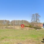 Egen strand på byggklar tomt. Välj helt fritt vilket hus du önskar bygga, snickra själv eller välj inflyttningsklart på denna lediga tomten på Sturkö i Karlskrona.
